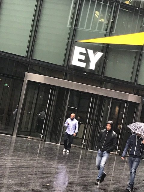 EY abandons break up